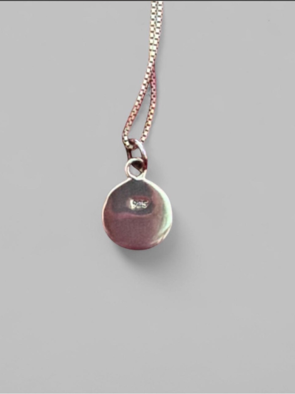 Sterling Silver “Run” Pendant Necklace 17” in Black and Silver 925 - Picture 3 of 4